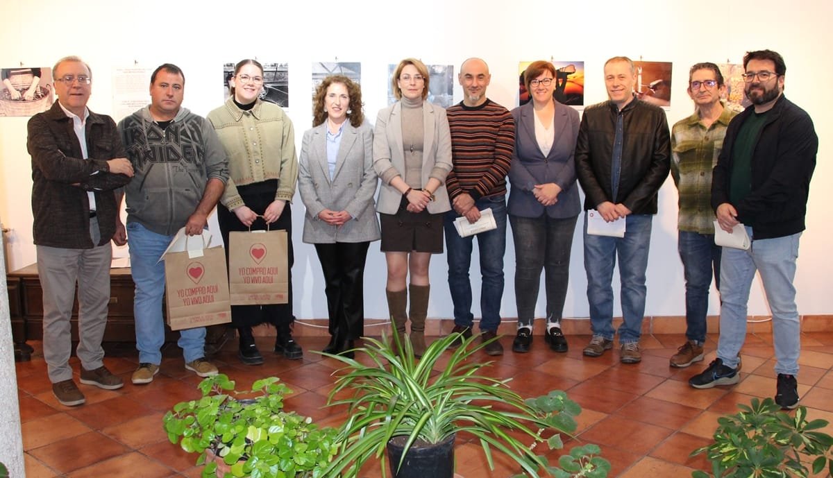 Los campus de la UCLM abren de nuevo sus puertas para que los puedas conocer, junto a tu familia, en la Feria Estudia en la UCLM y Jornadas de Puertas Abiertas.  Este evento se desarrolla en 5 días diferentes, uno en cada campus. Durante el evento podrás disfrutar de una zona de stands donde estarán representadas todas las facultades y escuelas del campus, facultades y escuelas de otros campus así como zonas de información general y de actividades de la UCLM. Tras la finalización del tiempo de stands, podréis visitar la facultad o escuela que elijas mediante un tour guiado.  El calendario de este año es:  03 de marzo de 2024. Campus de Toledo. 10 de marzo de 2024. Campus de Cuenca. 17 de marzo de 2024. Campus de Talavera de la Reina. 07 de abril de 2024. Campus de Albacete. 14 de abril de 2024. Campus de Ciudad Real.